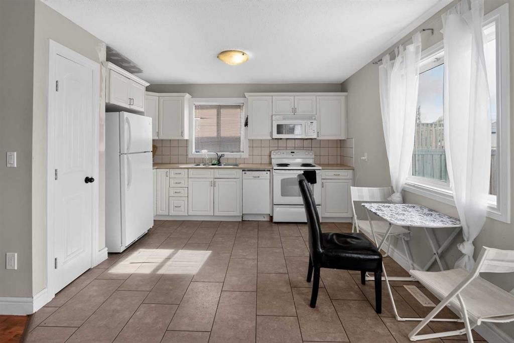 8606 102a Avenue  - Photo 20