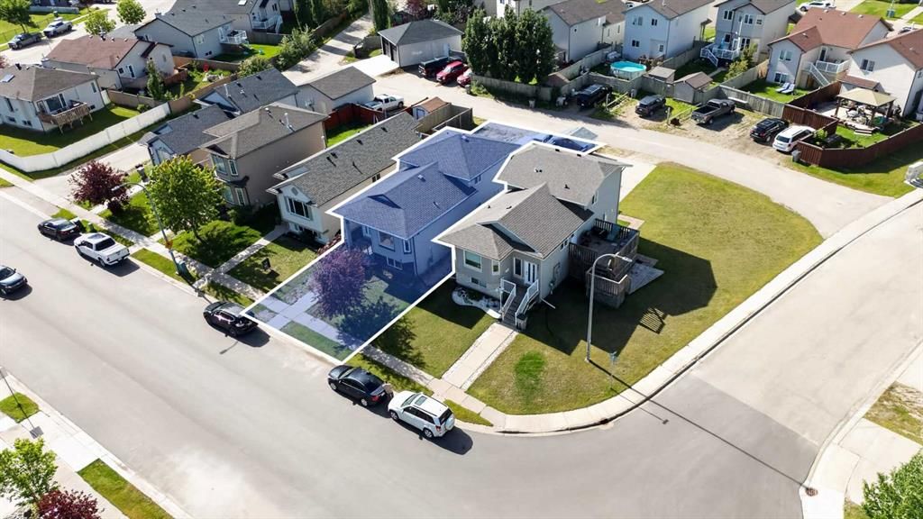 8606 102a Avenue  - Photo 3