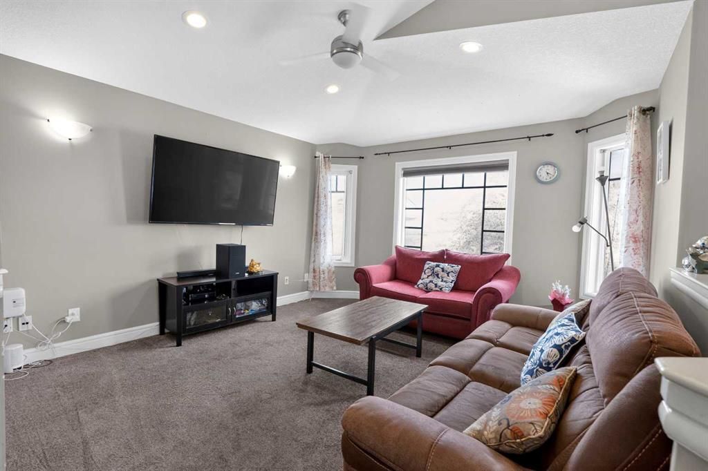 8606 102a Avenue  - Photo 6