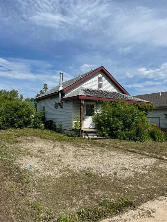 806 3 Avenue - Photo 2
