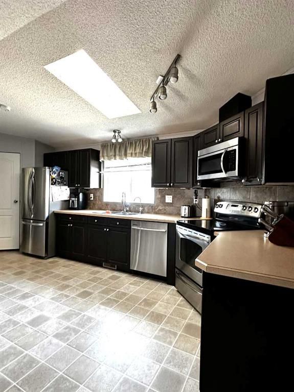 625 Carley Close  - Photo 10