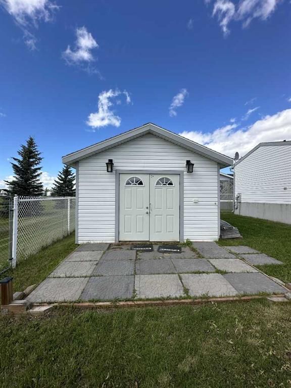 625 Carley Close  - Photo 41