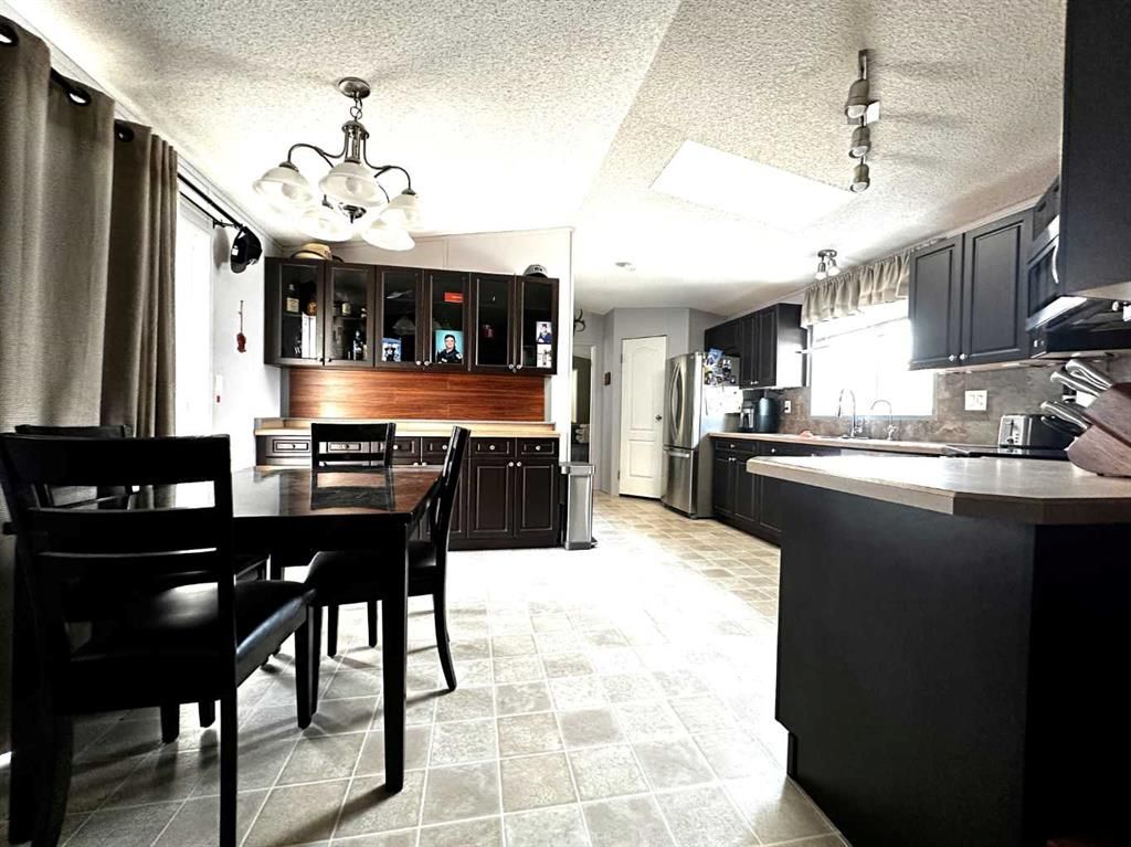 625 Carley Close  - Photo 6