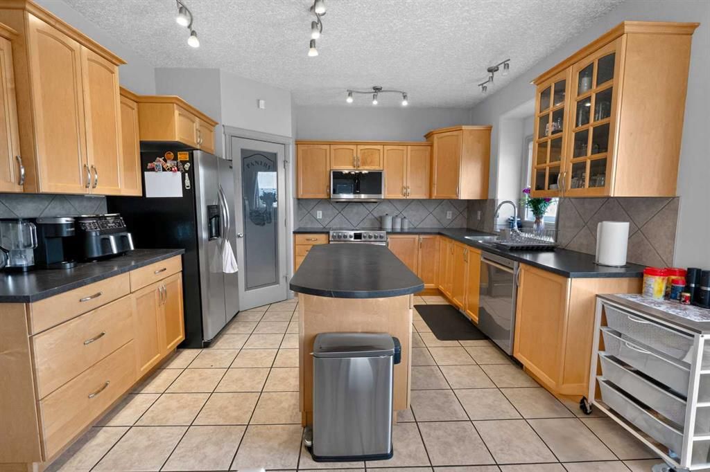 12605 Lakeshore Drive  - Photo 10
