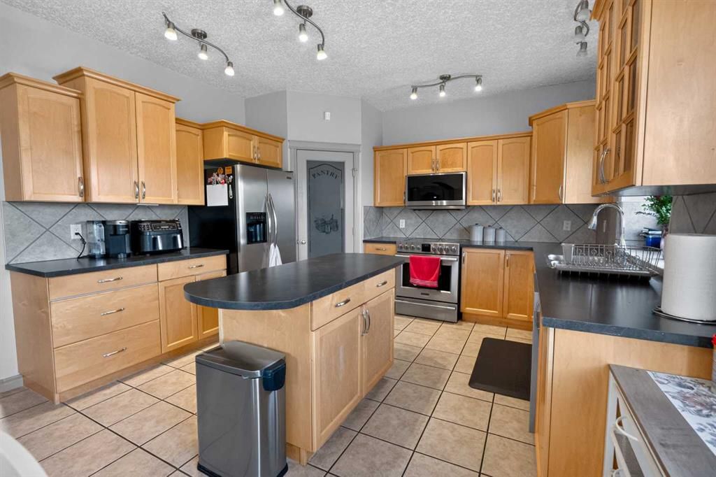 12605 Lakeshore Drive  - Photo 11