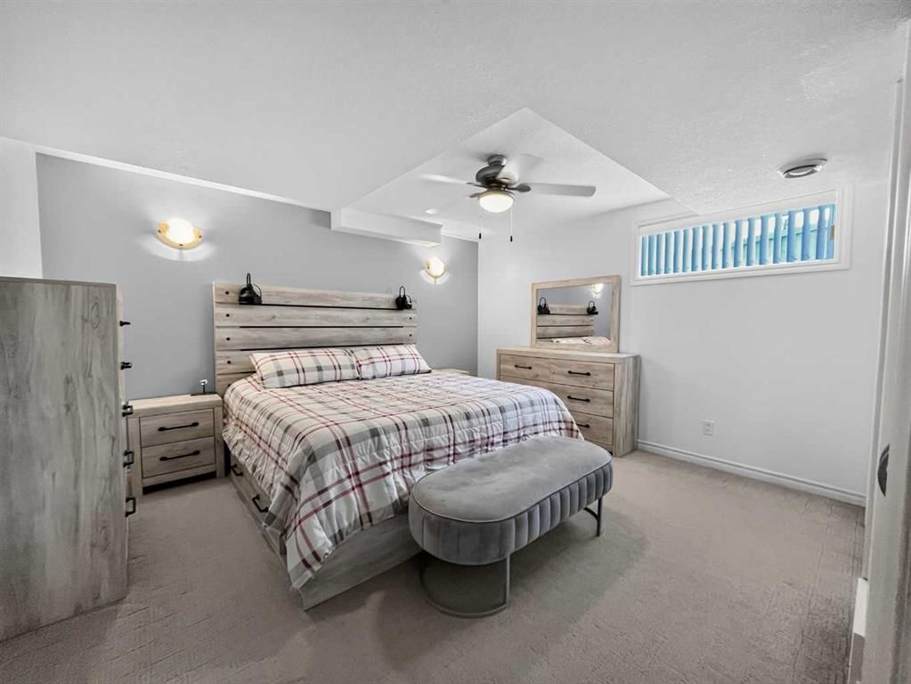12605 Lakeshore Drive  - Photo 32