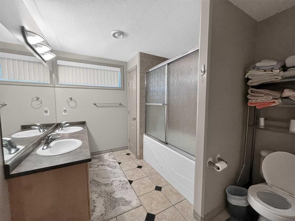 12605 Lakeshore Drive  - Photo 34