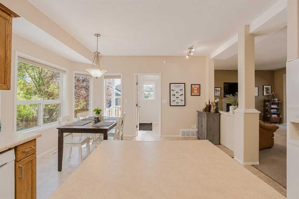 8902 60A Avenue  - Photo 11