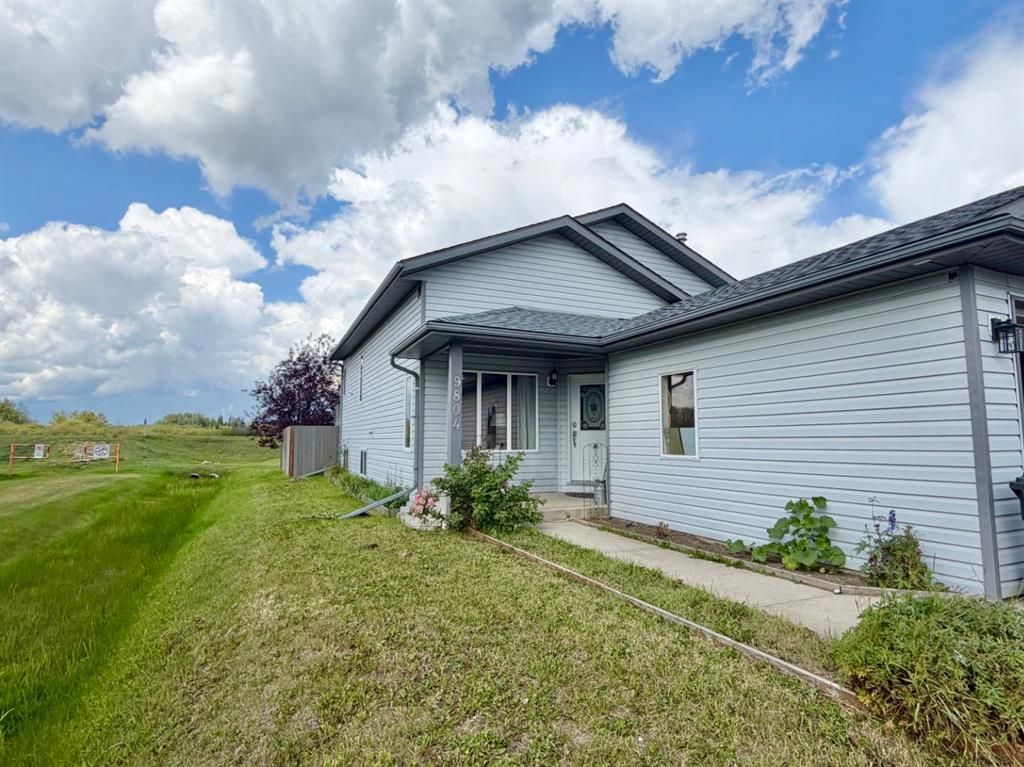 9804 102 Avenue  - Photo 4