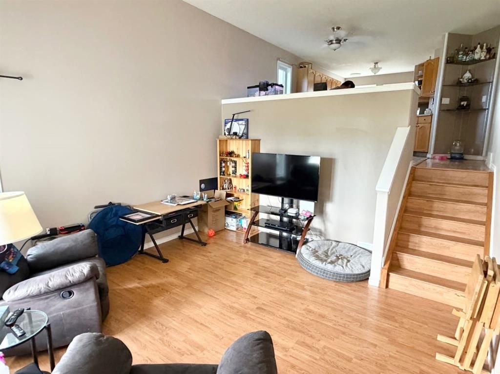 9804 102 Avenue  - Photo 5