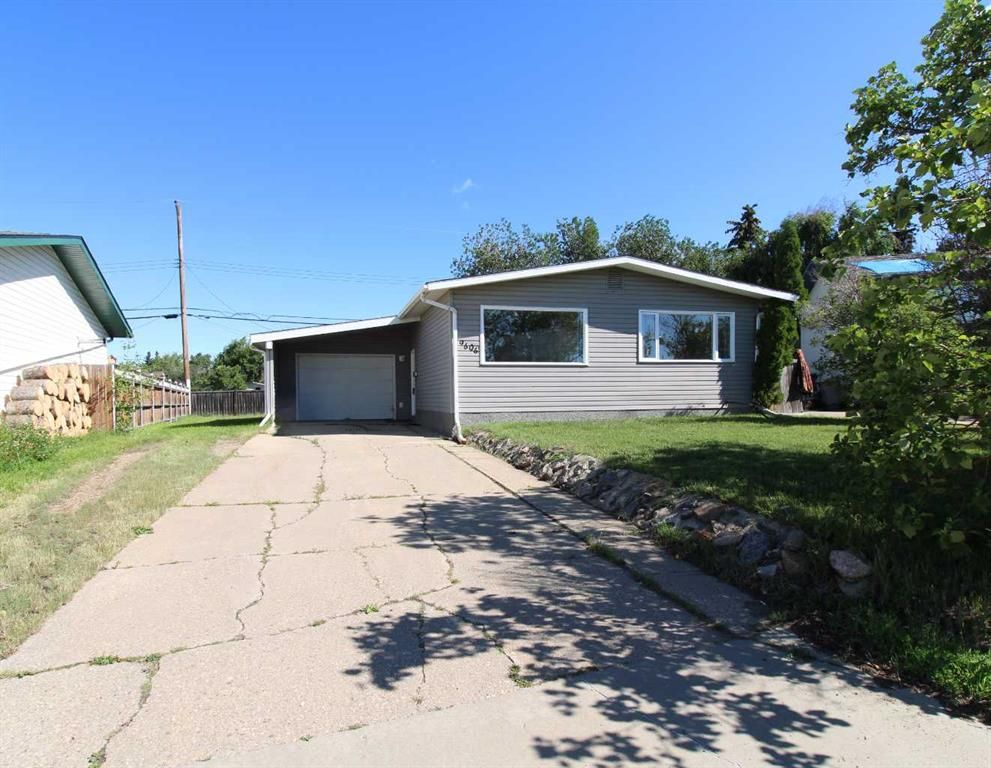 9606 115 Avenue  - Photo 1
