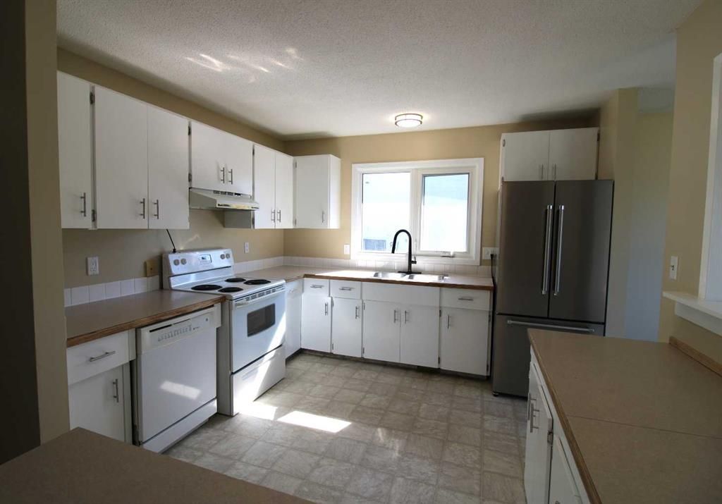 9606 115 Avenue  - Photo 4
