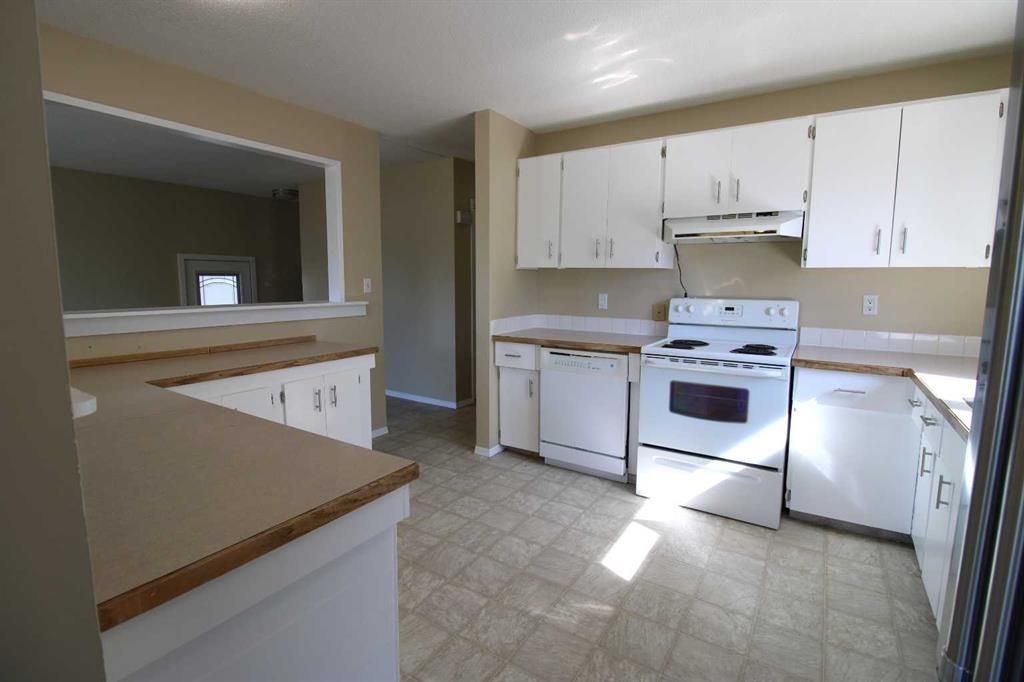 9606 115 Avenue  - Photo 6