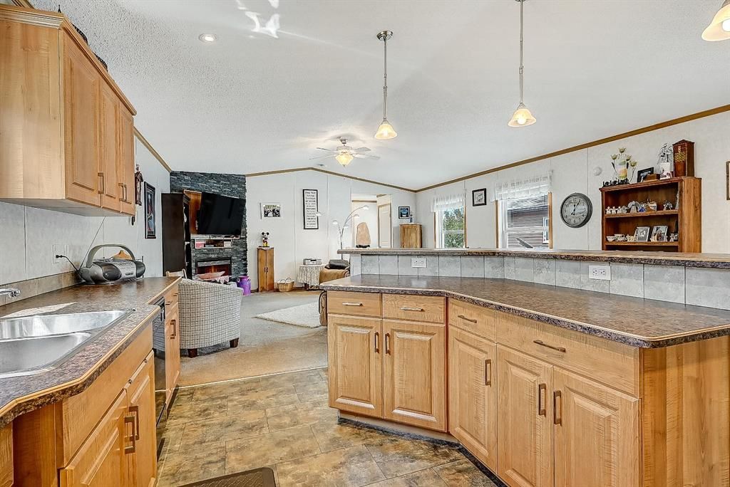 8823 88C Street  - Photo 11