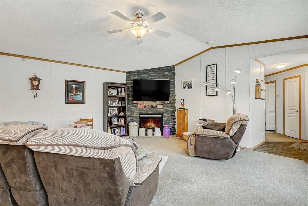 8823 88C Street  - Photo 14