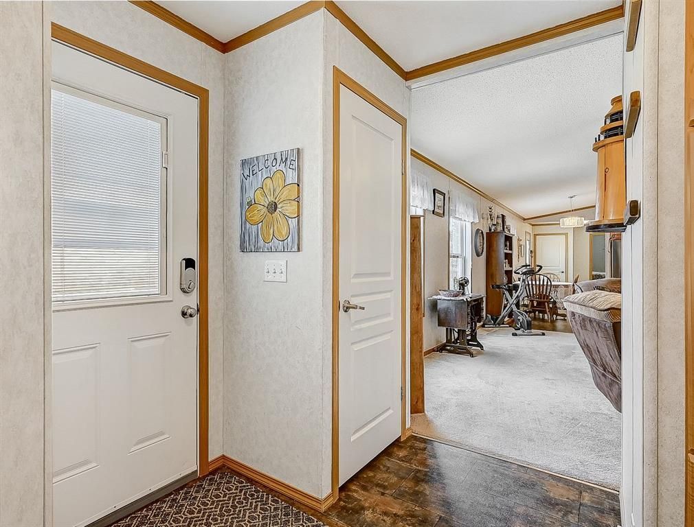 8823 88C Street  - Photo 18