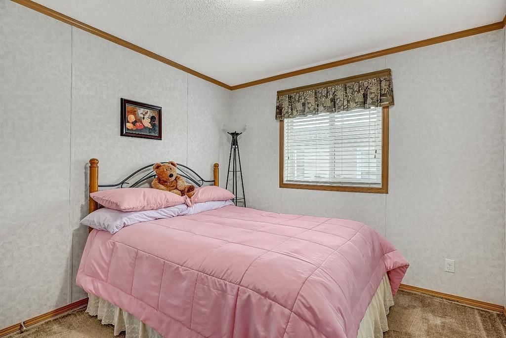 8823 88C Street  - Photo 22