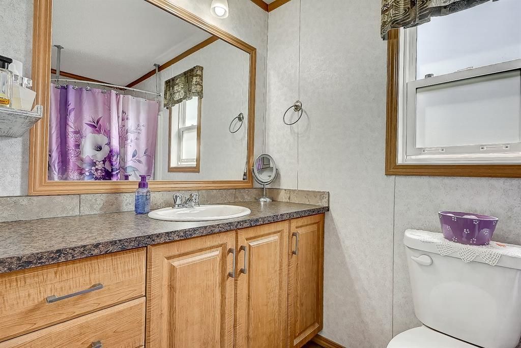8823 88C Street  - Photo 26
