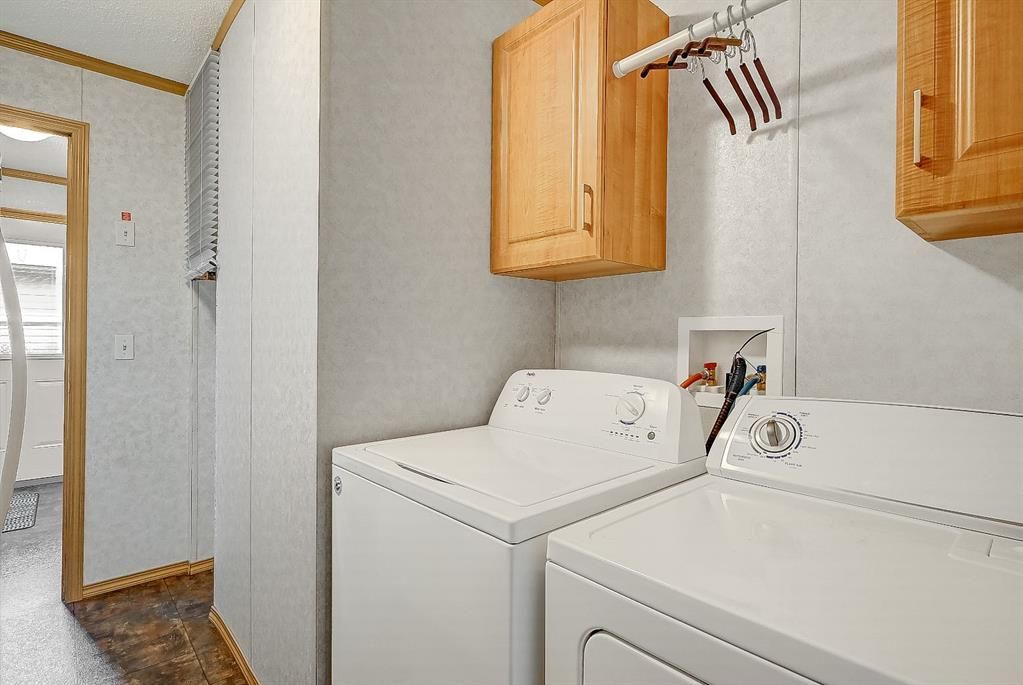 8823 88C Street  - Photo 27