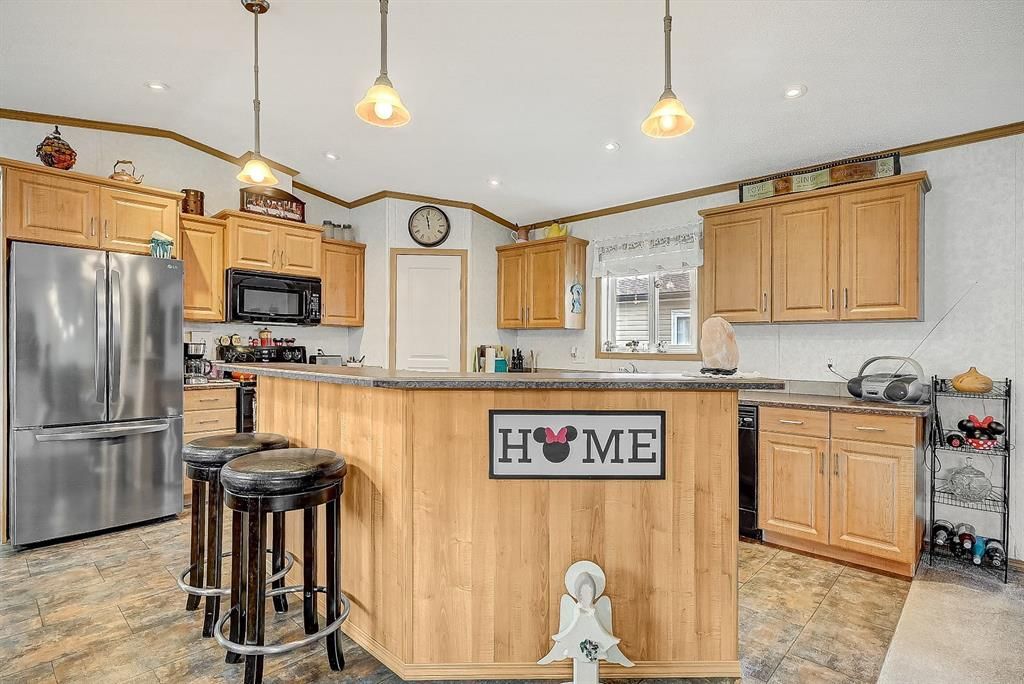 8823 88C Street  - Photo 6