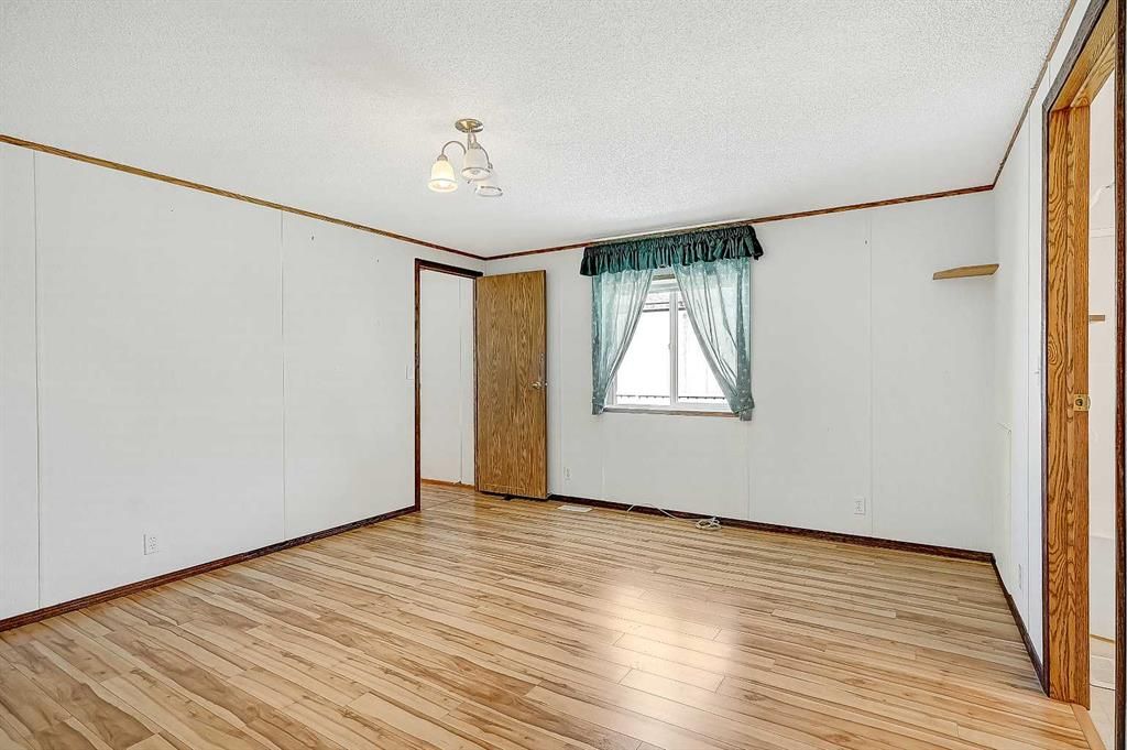 9717 121 Avenue  - Photo 17