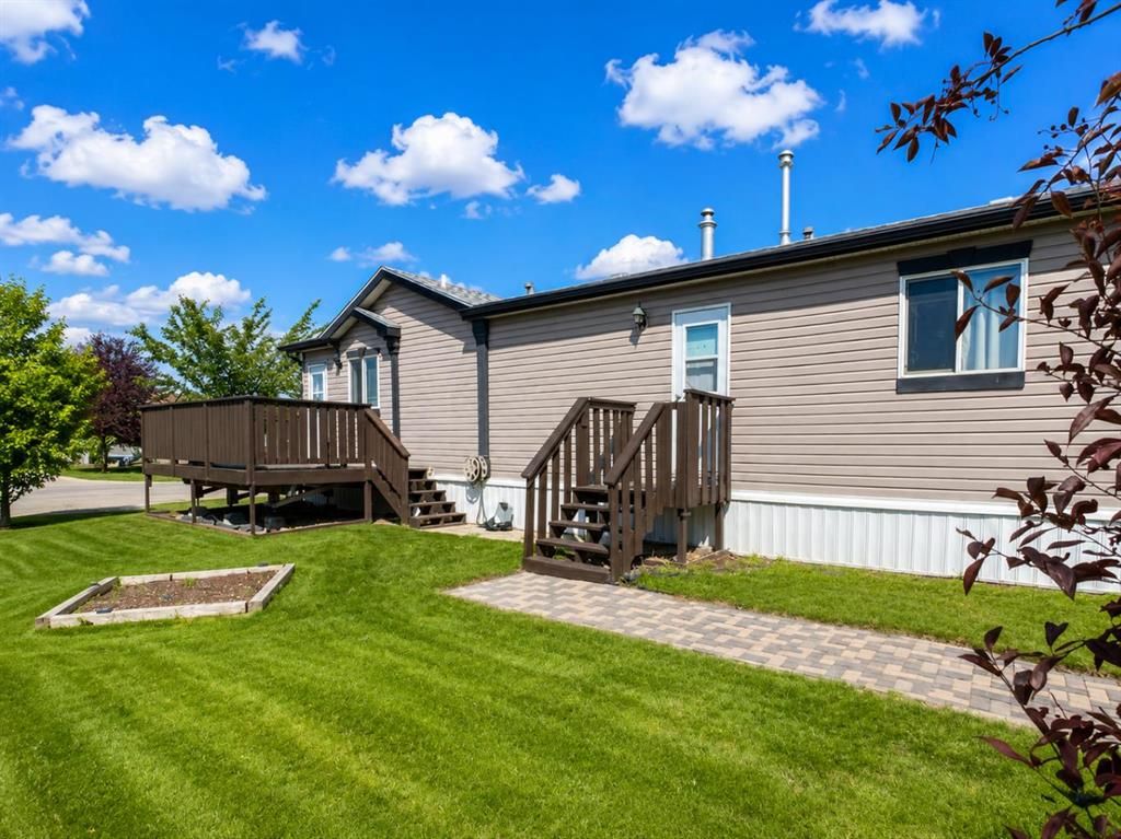 8701 90 Street  - Photo 3