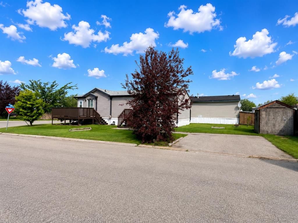8701 90 Street  - Photo 4
