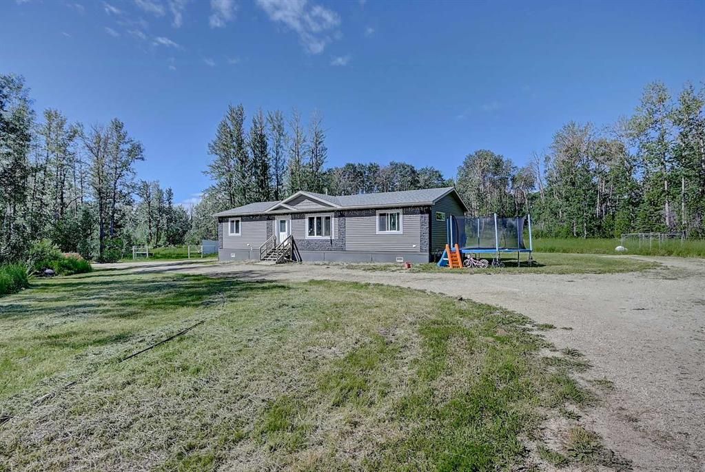 745002 Range Road 55   - Photo 2