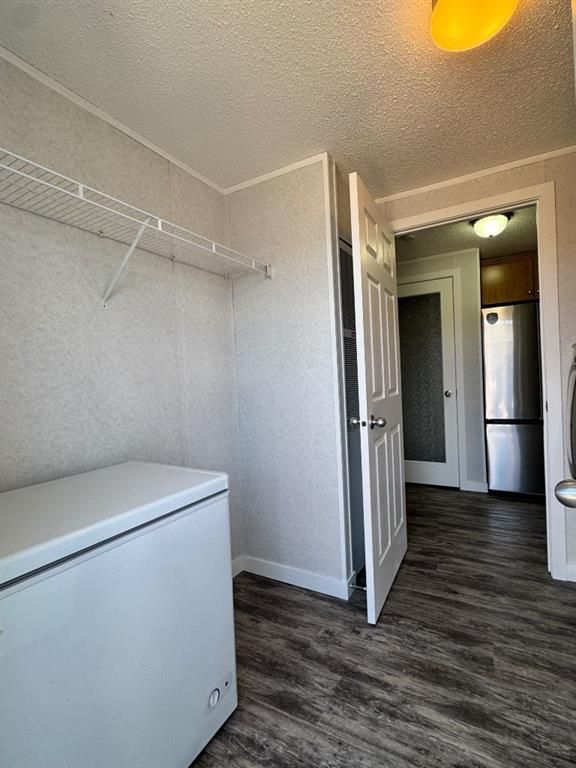 10915 96A Street  - Photo 26