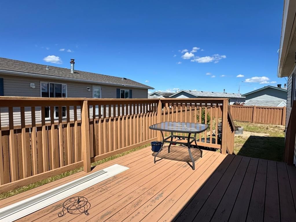 10915 96A Street  - Photo 36