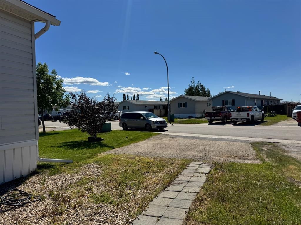10915 96A Street  - Photo 45