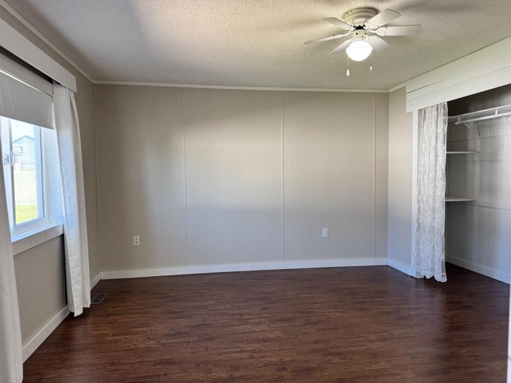 529 Stewart Street   - Photo 13