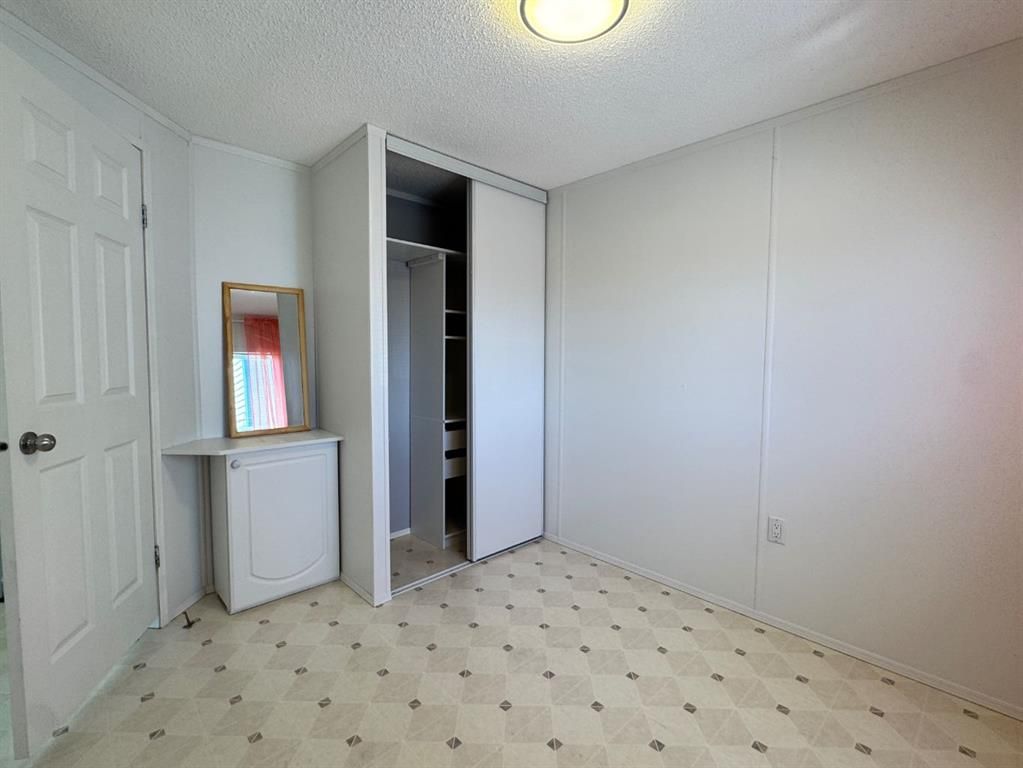 529 Stewart Street   - Photo 25