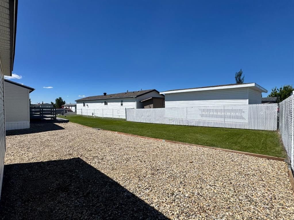529 Stewart Street   - Photo 33