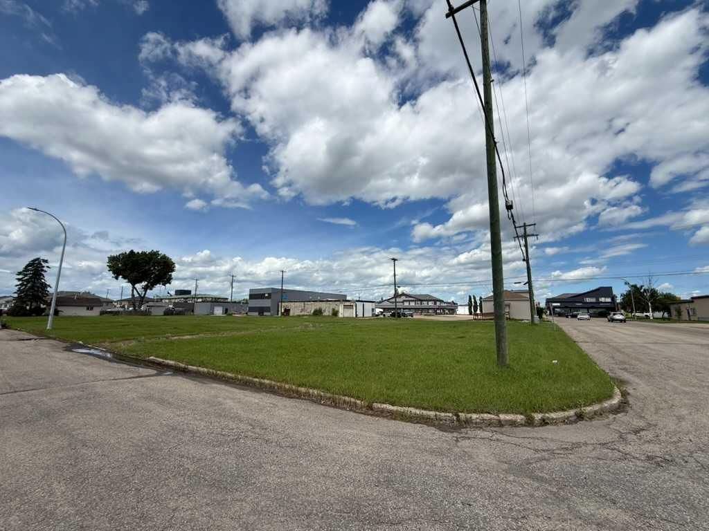 9802 96 Avenue - Photo 1
