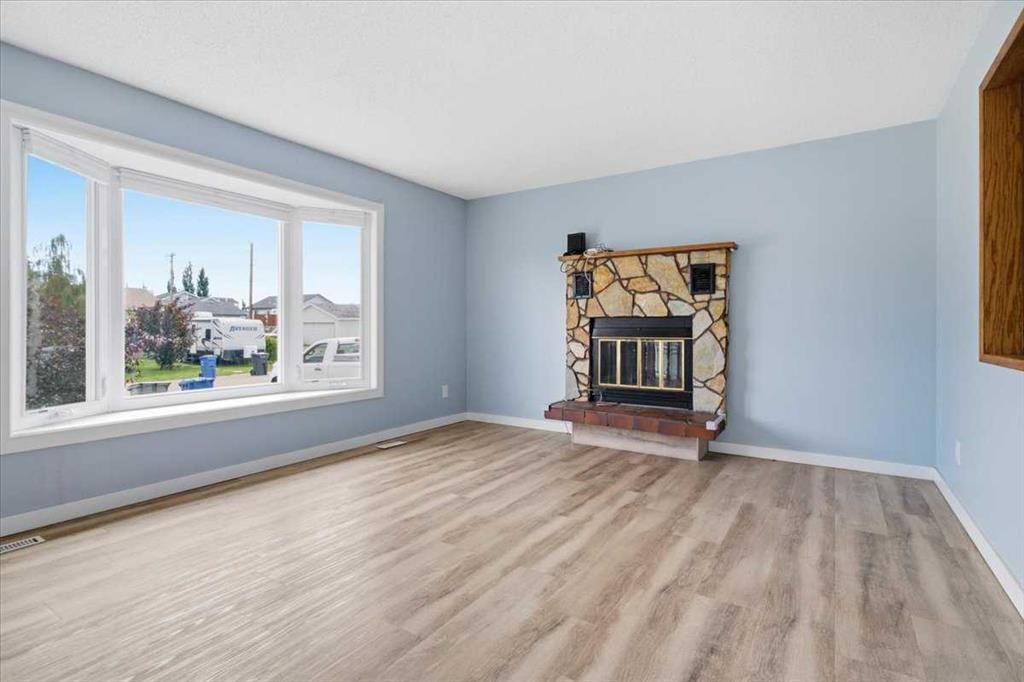 9703 95 Avenue  - Photo 4