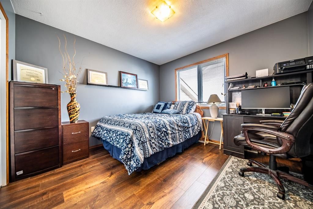 10905 91 Street  - Photo 16