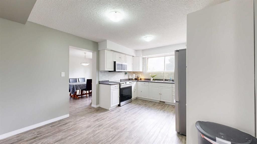 6413 94A Street  - Photo 6