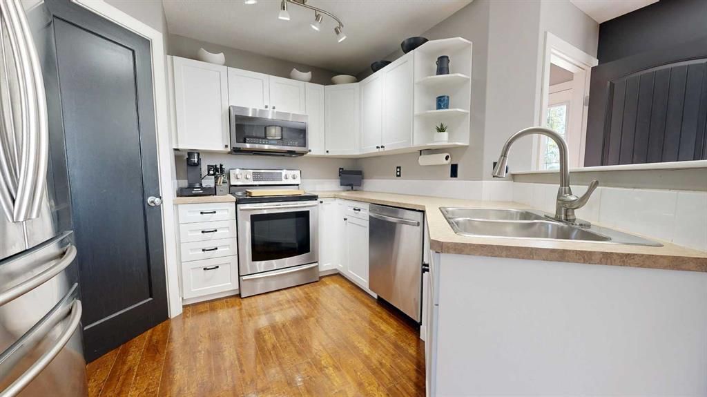 7901 Westpointe Drive  - Photo 10