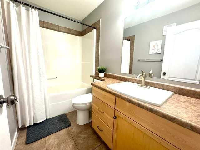 140 Pinnacle Boulevard  - Photo 13