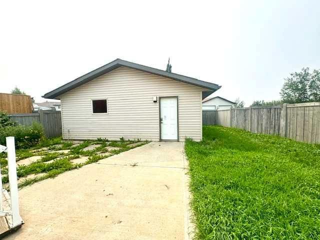 140 Pinnacle Boulevard  - Photo 27