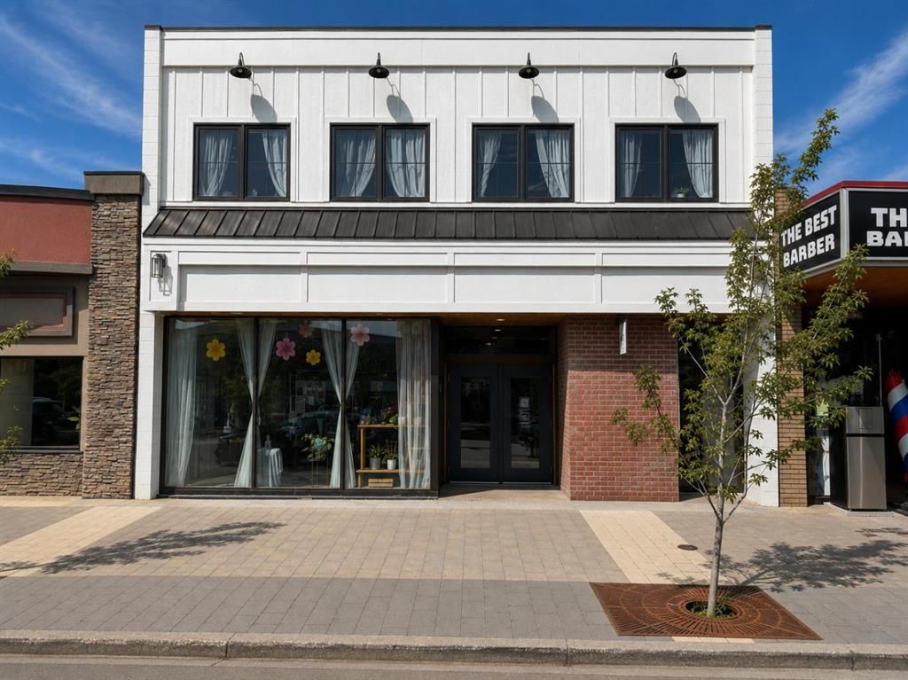 10008 100 Avenue  - Photo 2