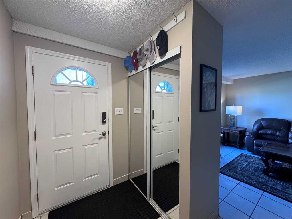 10029 80 Avenue  - Photo 4