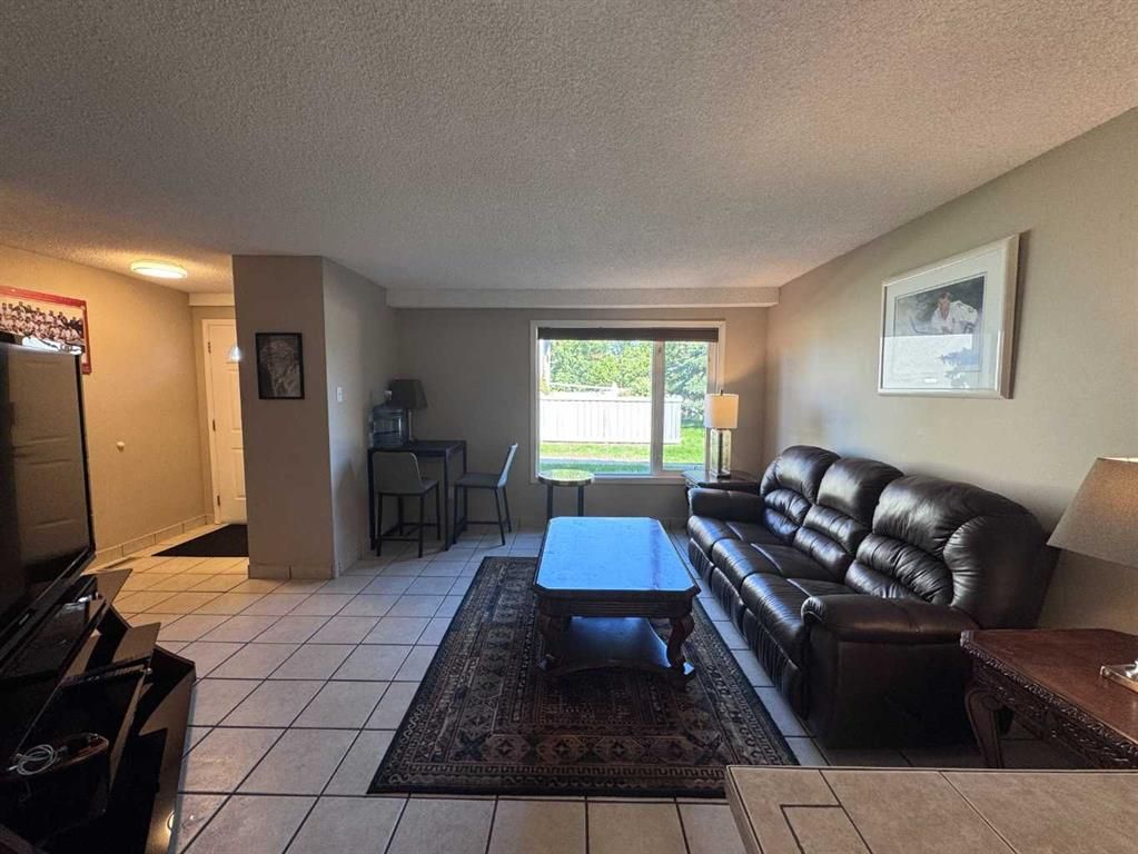 10029 80 Avenue  - Photo 5