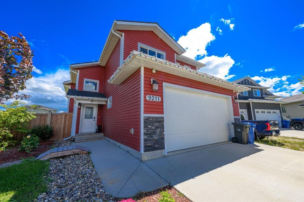 9211 95 Avenue - Photo 1