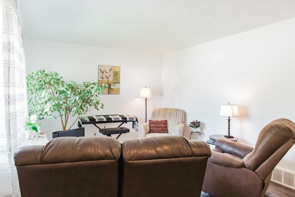 8803 98 Street  - Photo 26