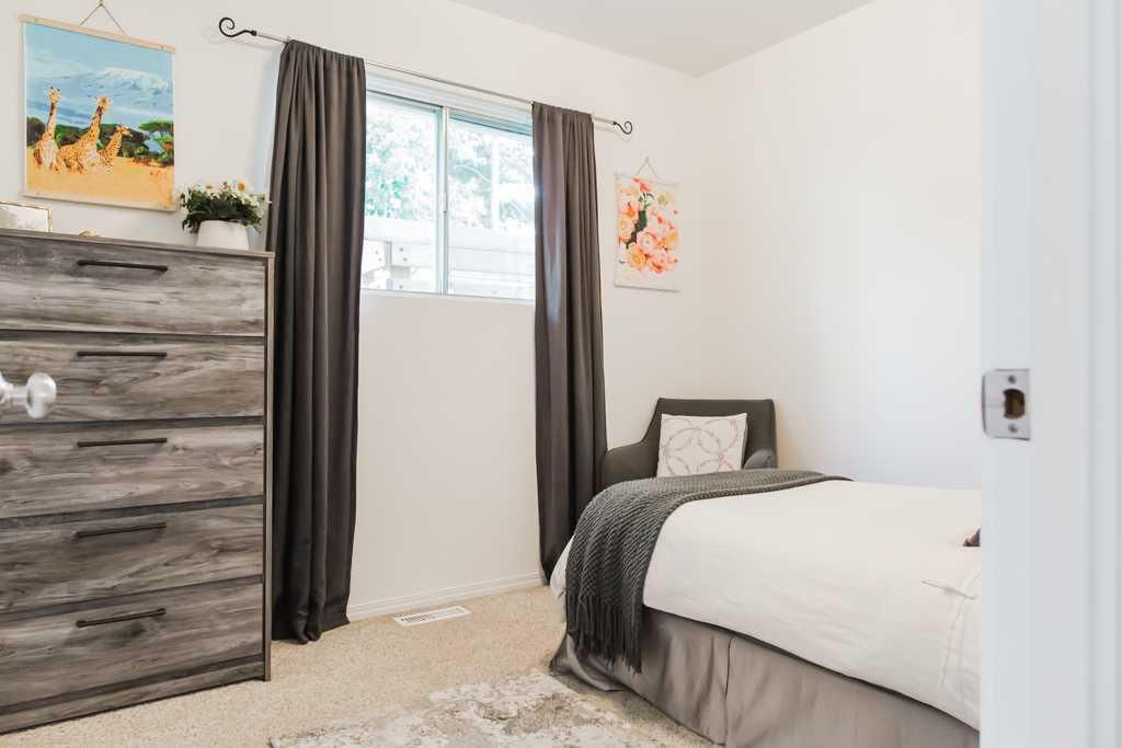 8803 98 Street  - Photo 31