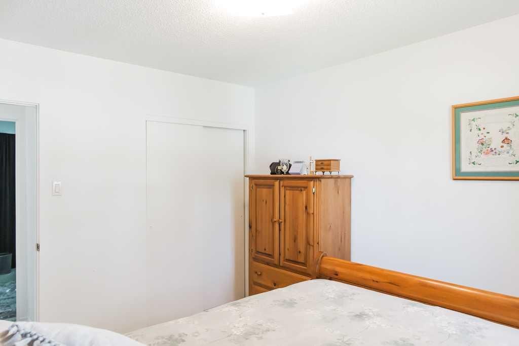 8803 98 Street  - Photo 35