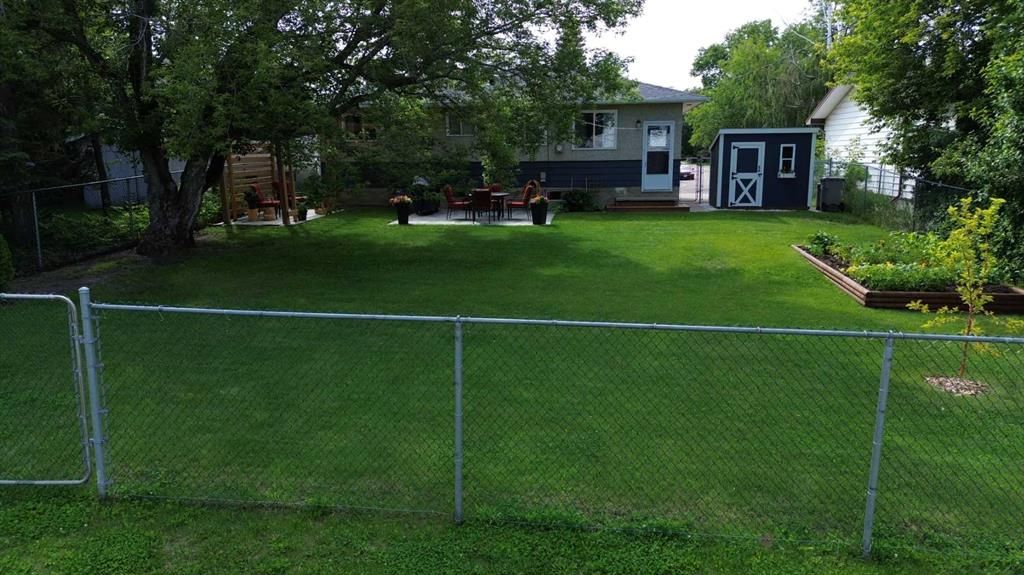 8803 98 Street  - Photo 5