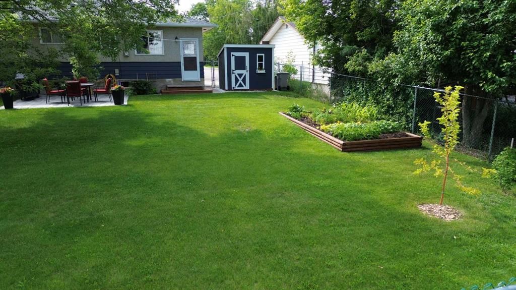 8803 98 Street  - Photo 7